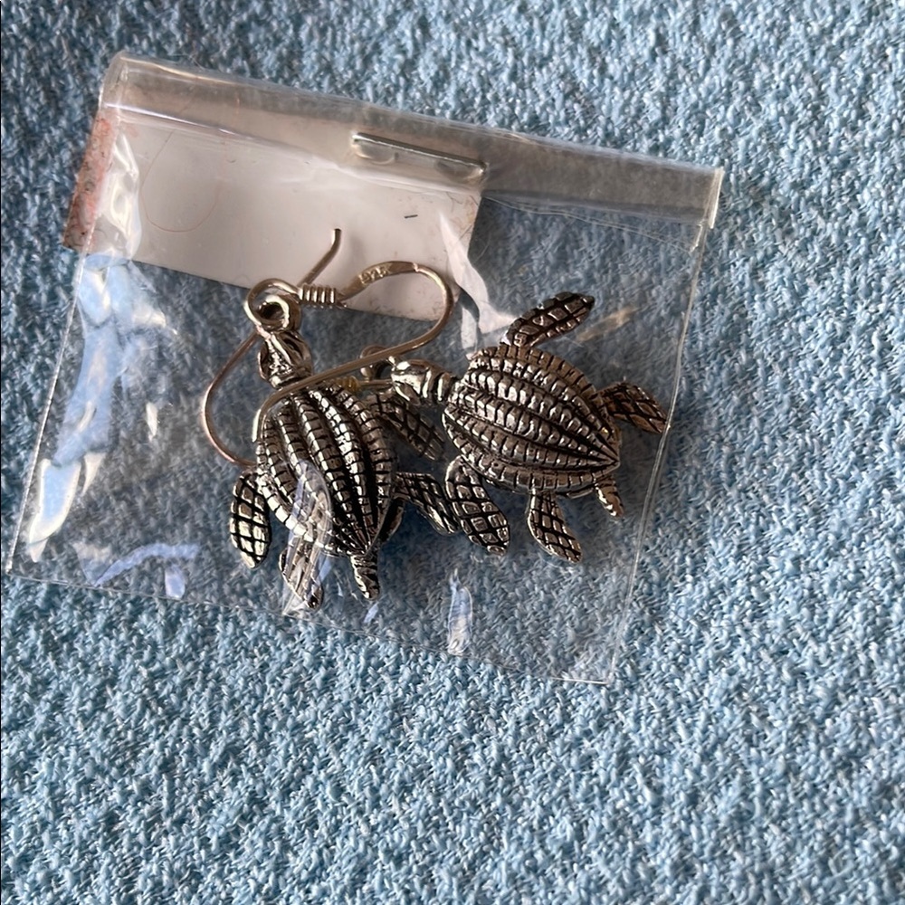 925 Sterling Silver Turtle Earrings